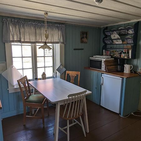 Magasinet Bed & Breakfast เฟรดริคสตา ภายนอก รูปภาพ